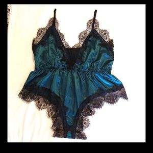 Shein Plus size Lingerie Emerald Green 4X